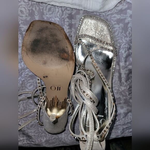 Jennifer Lopez heels - Picture 3 of 7